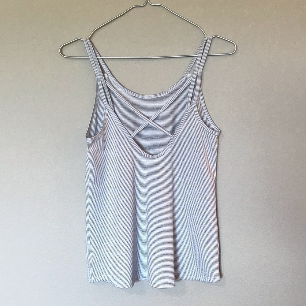 Old navy active tank